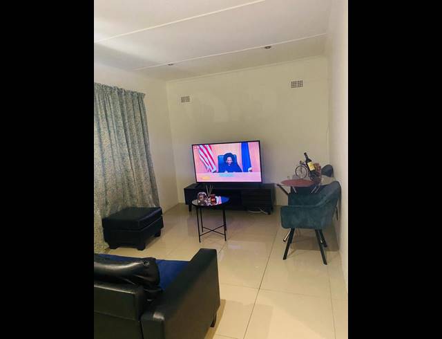 2 BEDROOM HOUSE FOR SALE IN UMLAZI Z